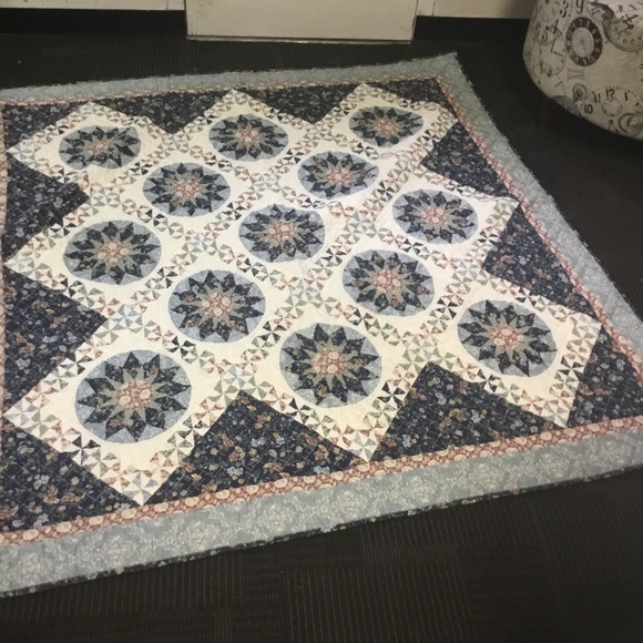 Vintage   QUILT blues. Burgundy lovely 67” by 63”. METICULOUSLYSTORED - Picture 1 of 5